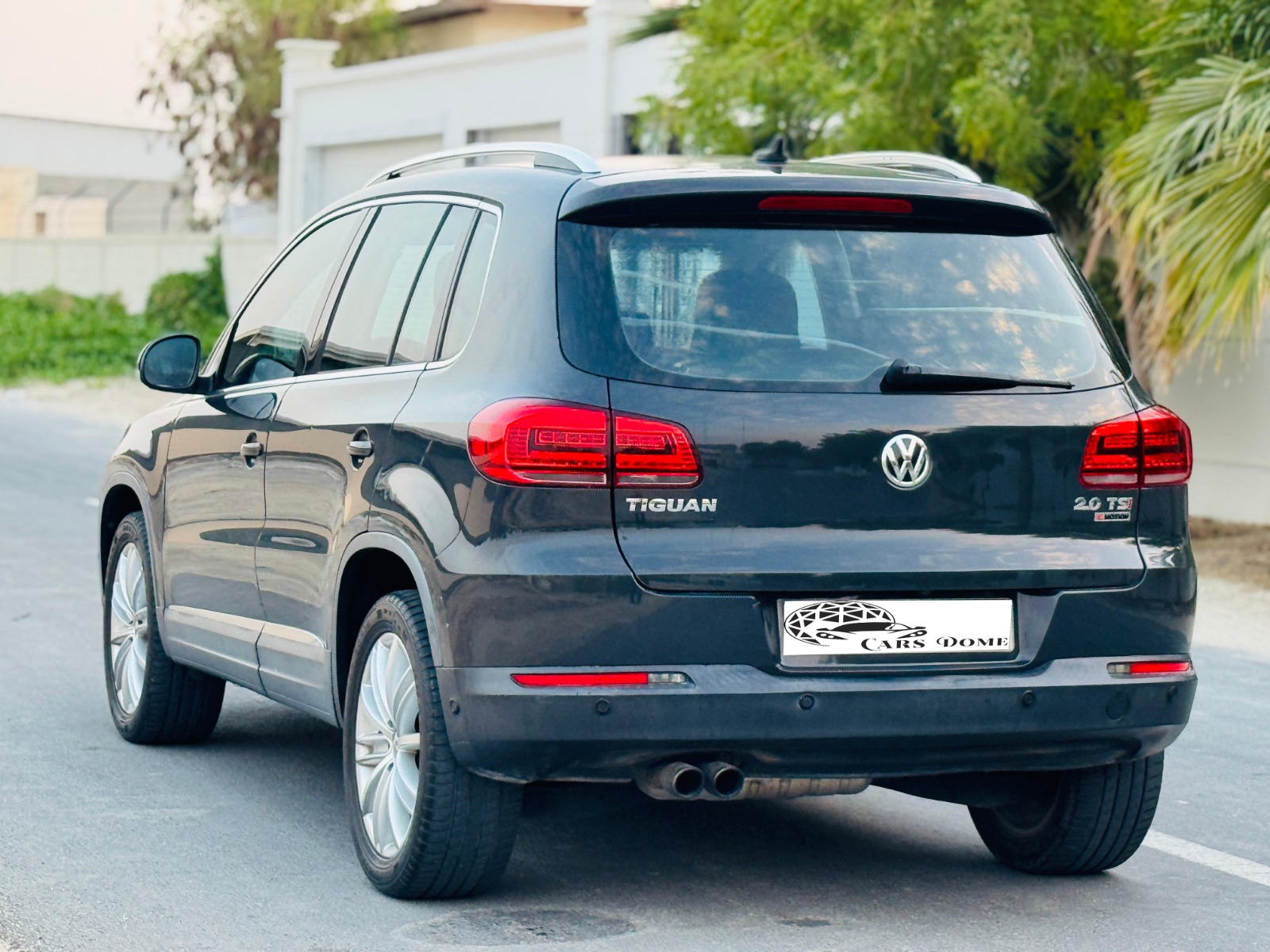 VOLKSWAGEN TIGUAN 2016