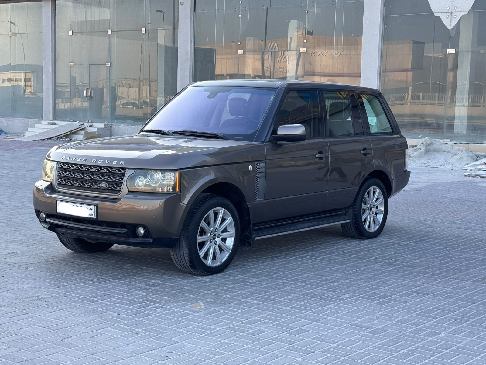 Range Rover L322 / 2011 (Brown)