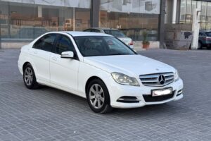 Mercedes Benz C-180 / 2014 (White)