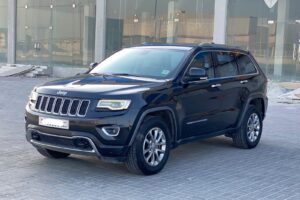 Jeep Grand Cherokee LTD 2015 (Black)