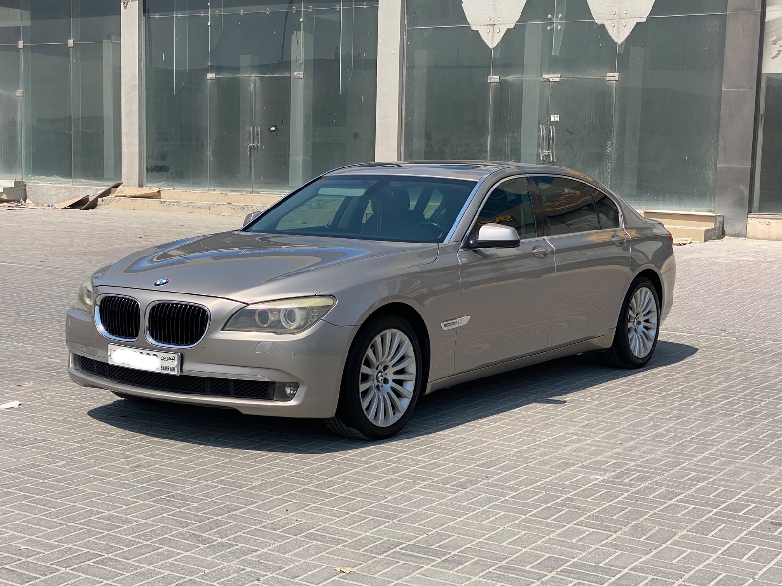 BMW 750Li 2012 (Silver)