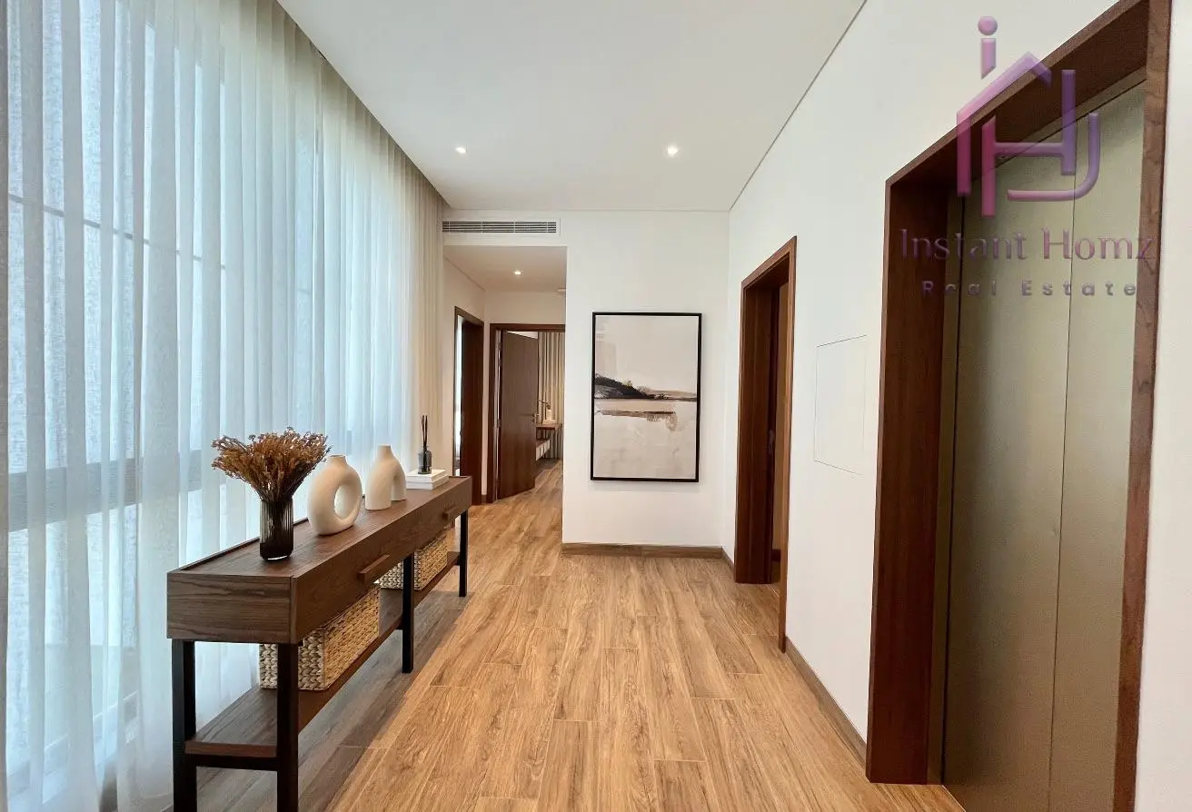 Luxury Seafront Villa in Ras Hayan