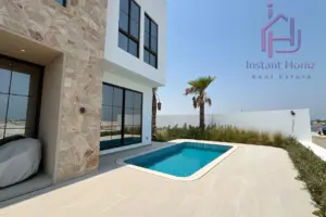 Luxury Seafront Villa in Ras Hayan