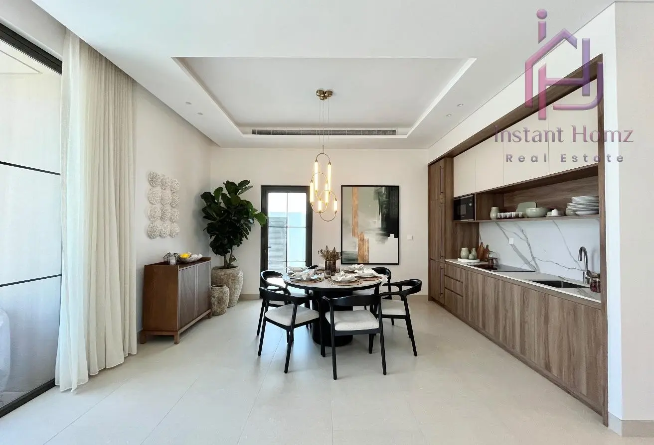 Luxury Seafront Villa in Ras Hayan