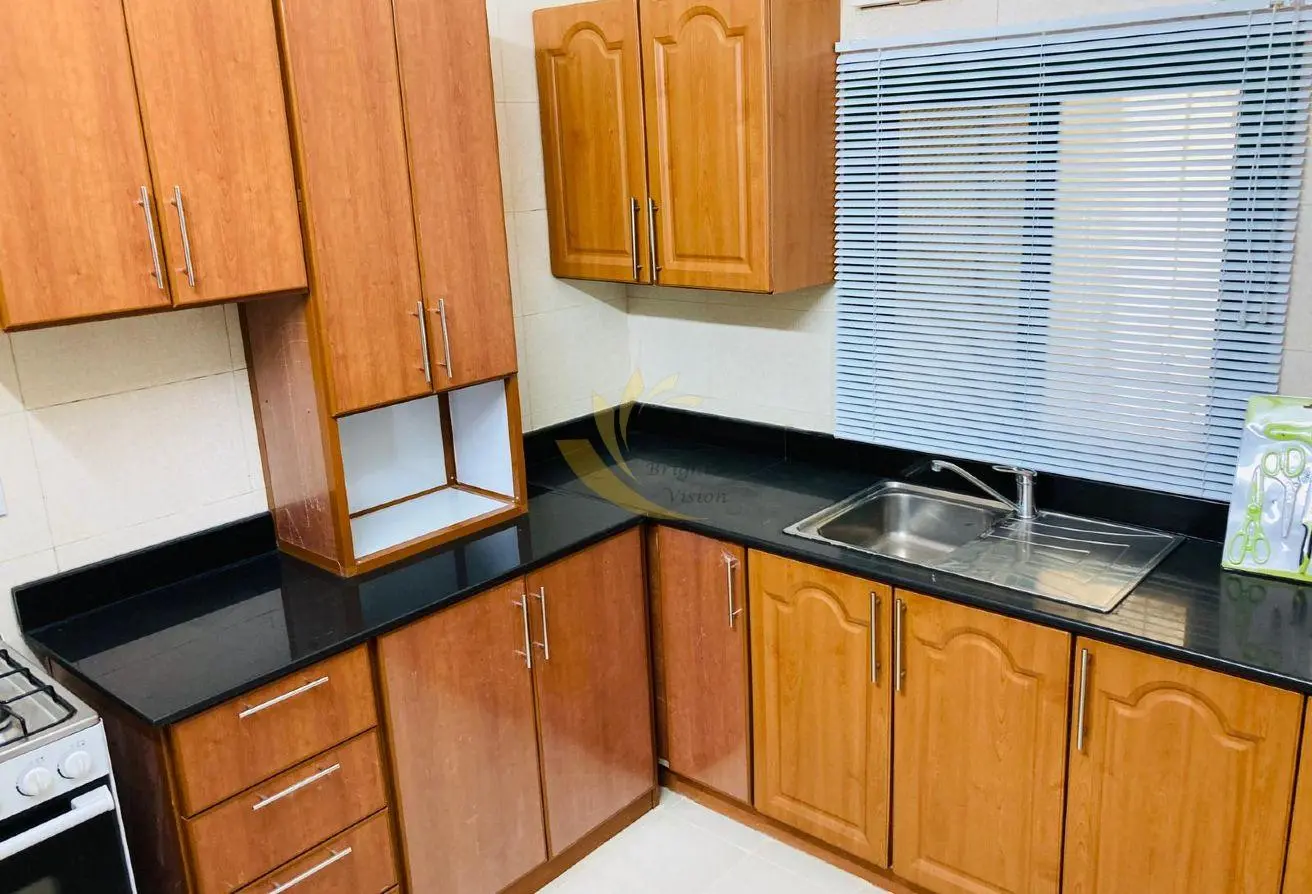 High Income Residential Building for Sale in Busaiteen