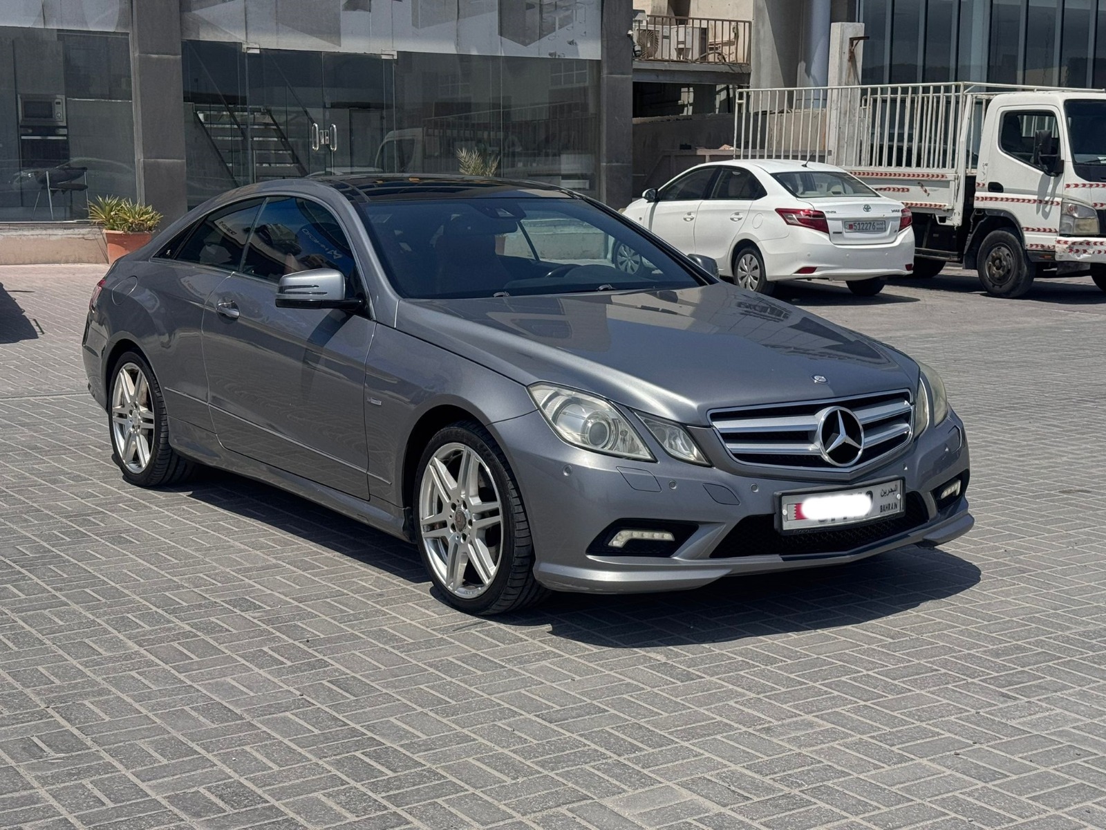 Mercedes Benz E-350 / 2012 (Silver)
