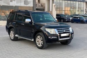 Mitsubishi Pajero GLS 2015 (Black)