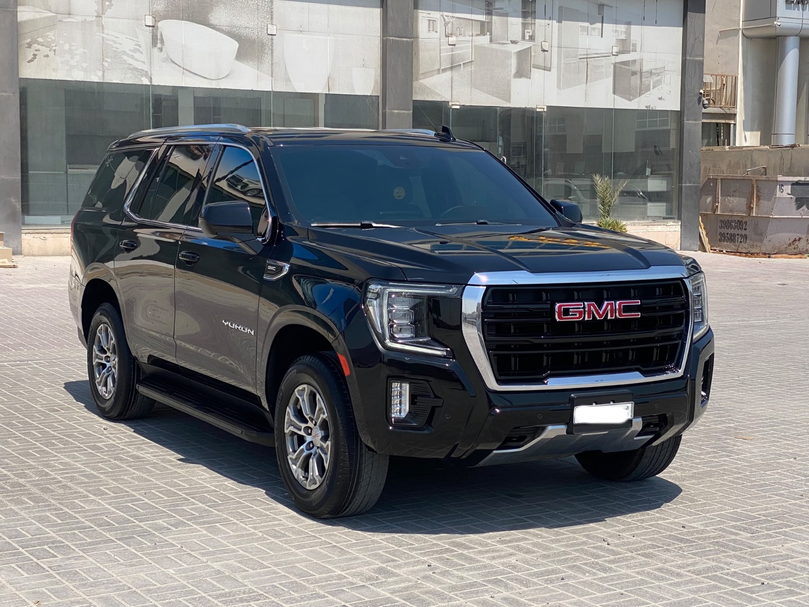 GMC Yukon SLE 2023 (Black)