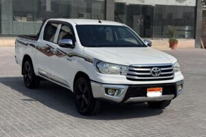 Toyota Hilux 2017 (White)
