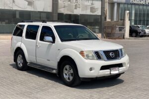 Nissan Pathfinder 2008 (White)