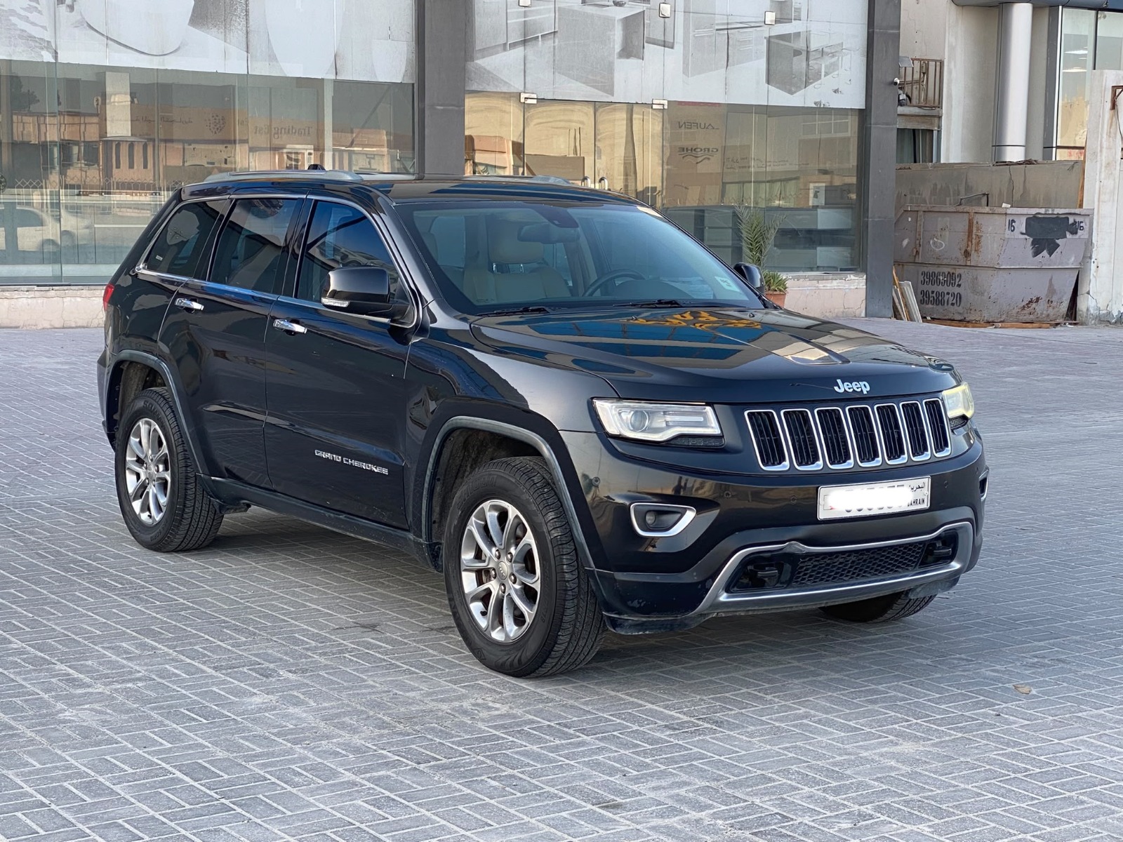 Jeep Grand Cherokee LTD 2015 (Black)