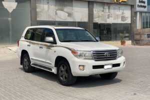 Toyota Land Cruiser VX-R 2014 (White)