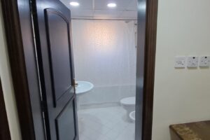 شقق مفروشة بالكامل 350 د.ب مع حد EWA بقيمة 25 د.ب