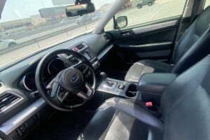 Subaru Legacy 2015 (Silver)
