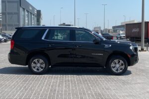 GMC Yukon SLE 2023 (Black)