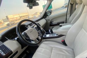 Range Rover Vogue SE 2014 (Gold)