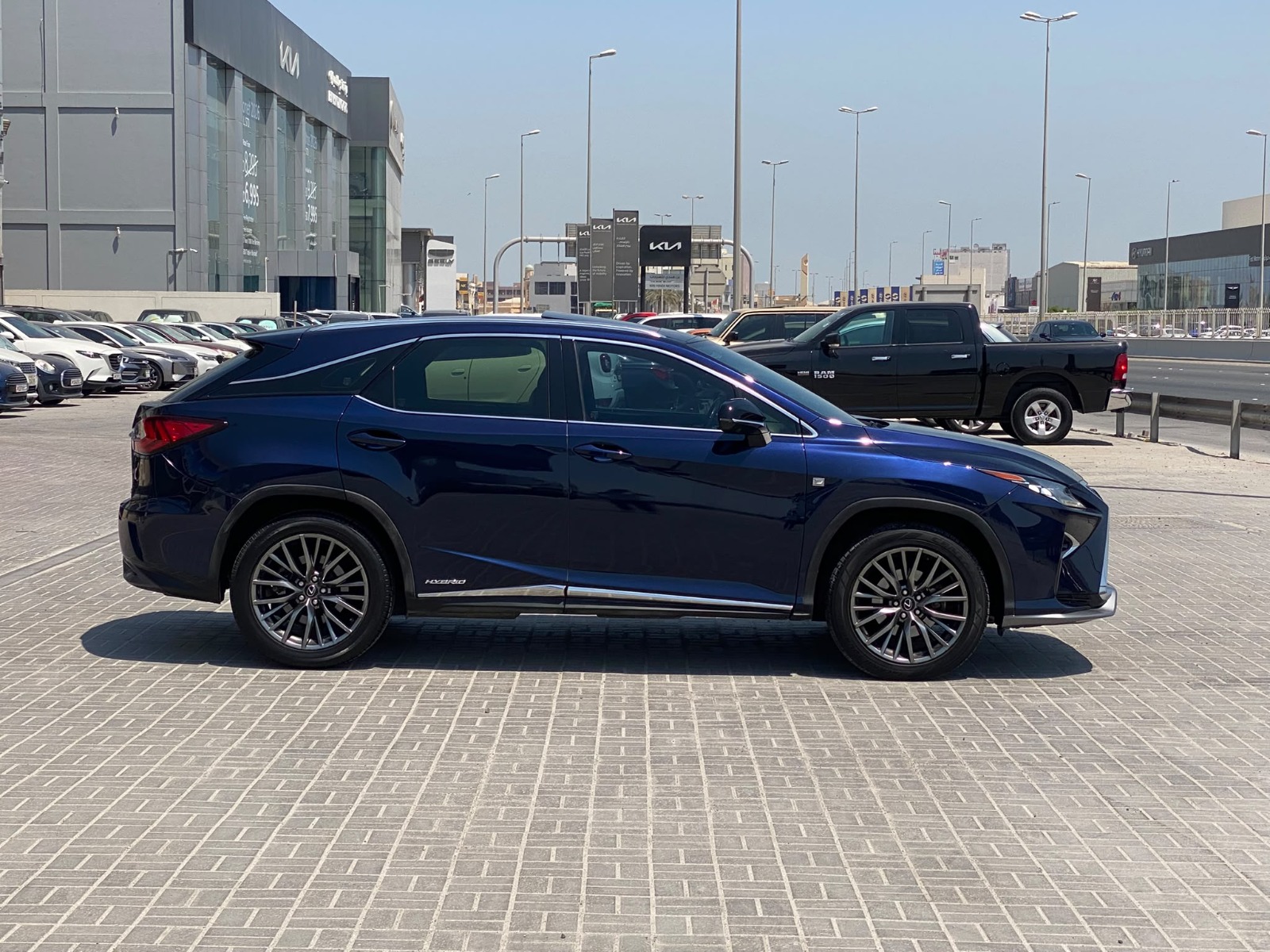 Lexus RX-450h 2017 (أزرق)