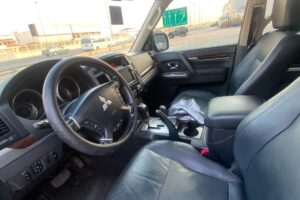 Mitsubishi Pajero GLS 2015 (Black)