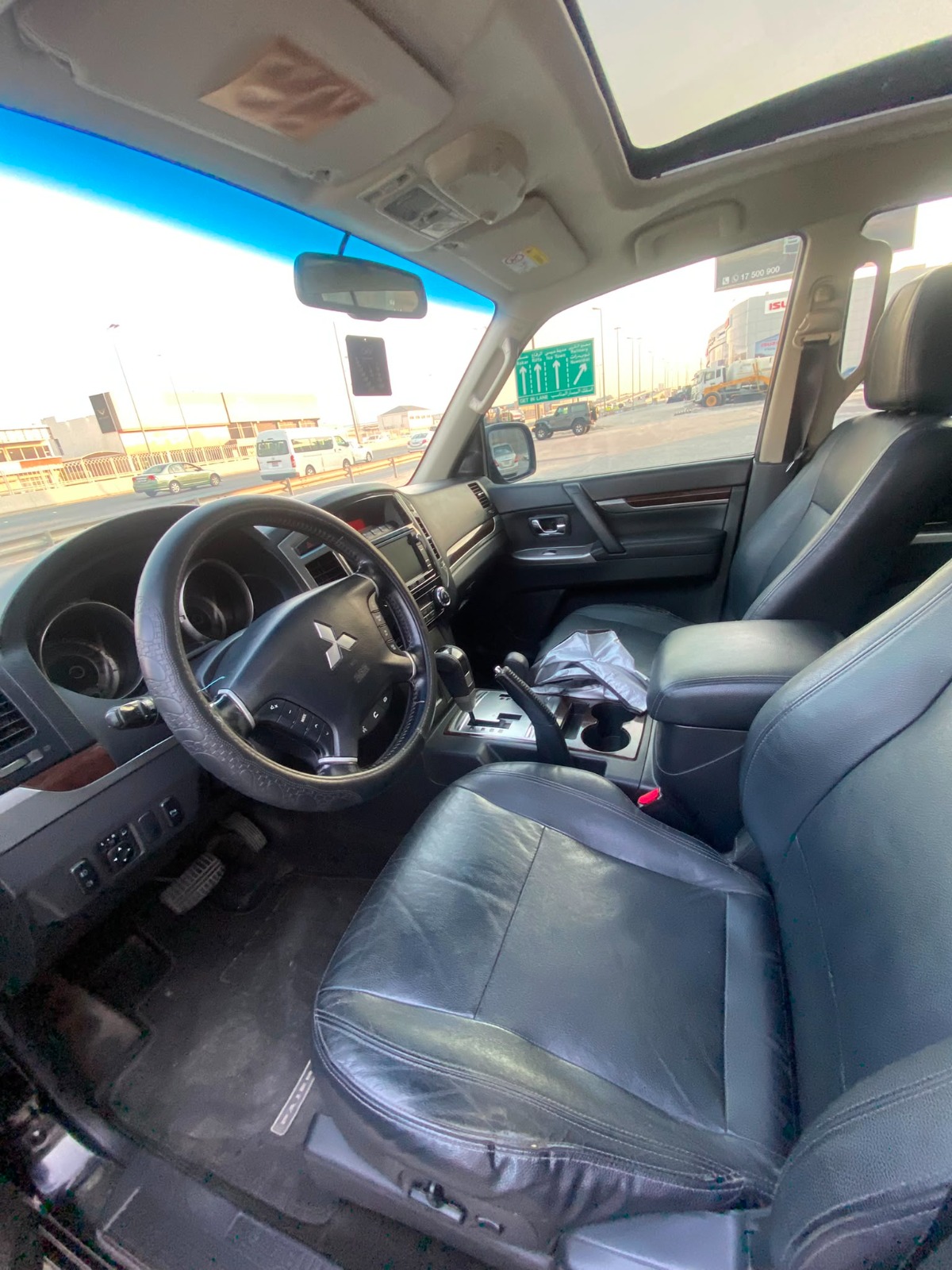 Mitsubishi Pajero GLS 2015 (Black)