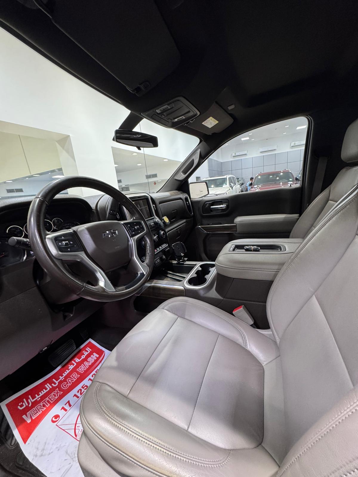 Chevrolet Silverado 2020 (أحمر)