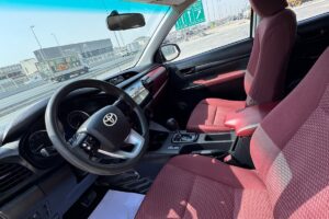 Toyota Hilux 2017 (White)
