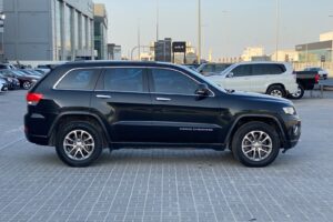 Jeep Grand Cherokee LTD 2015 (Black)