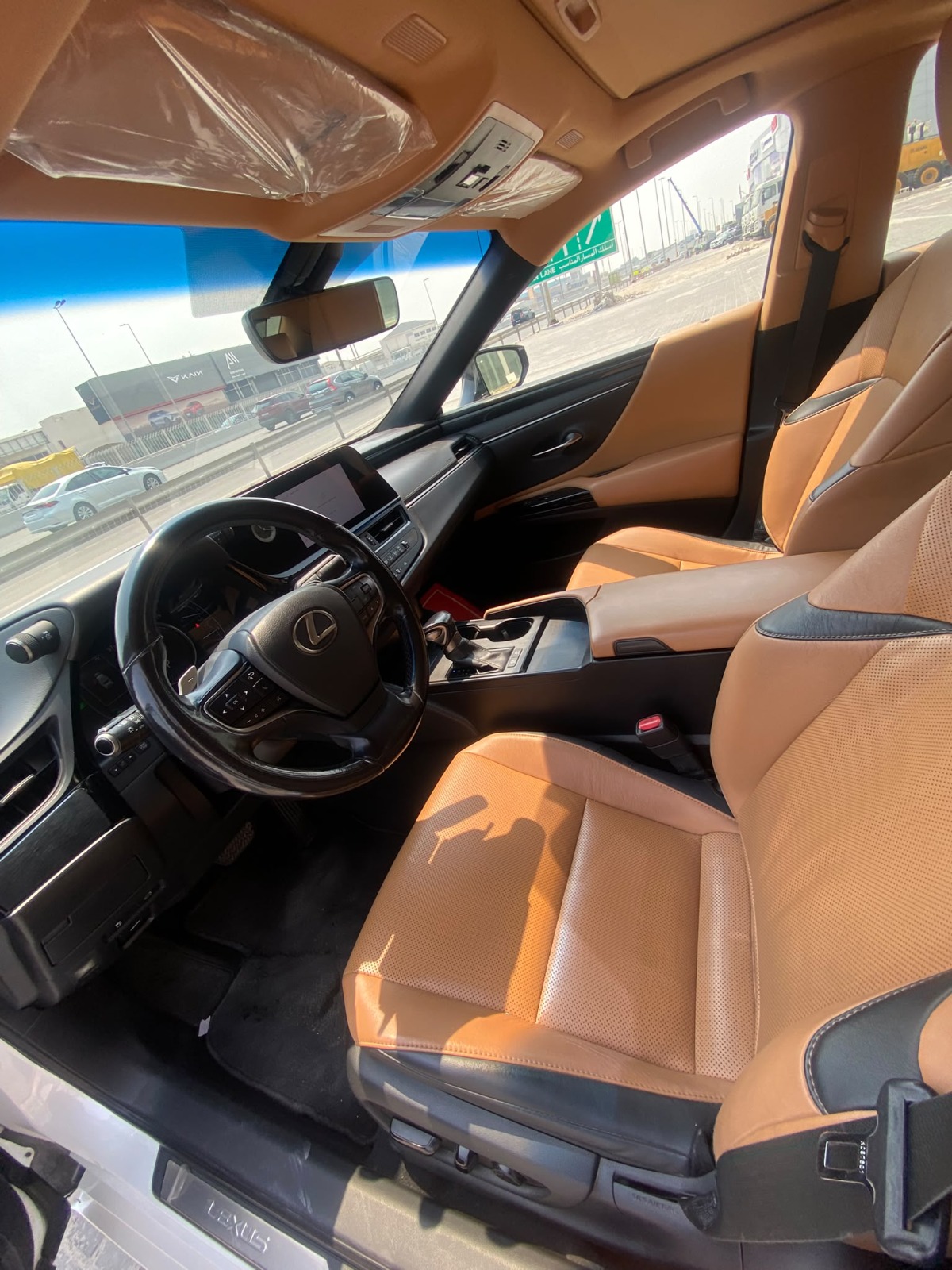 Lexus ES-300h 2023 (White)