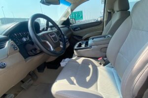 GMC Yukon 2018 (Silver)
