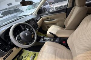 Mitsubishi Outlander 2014 (Black)