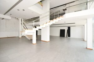 Showroom for rent 365 sq.m