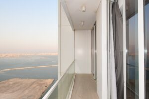 سكن عصري في إنفينيتي – قيمة ممتازة في برج راقٍ مع إطلالة بحرية
