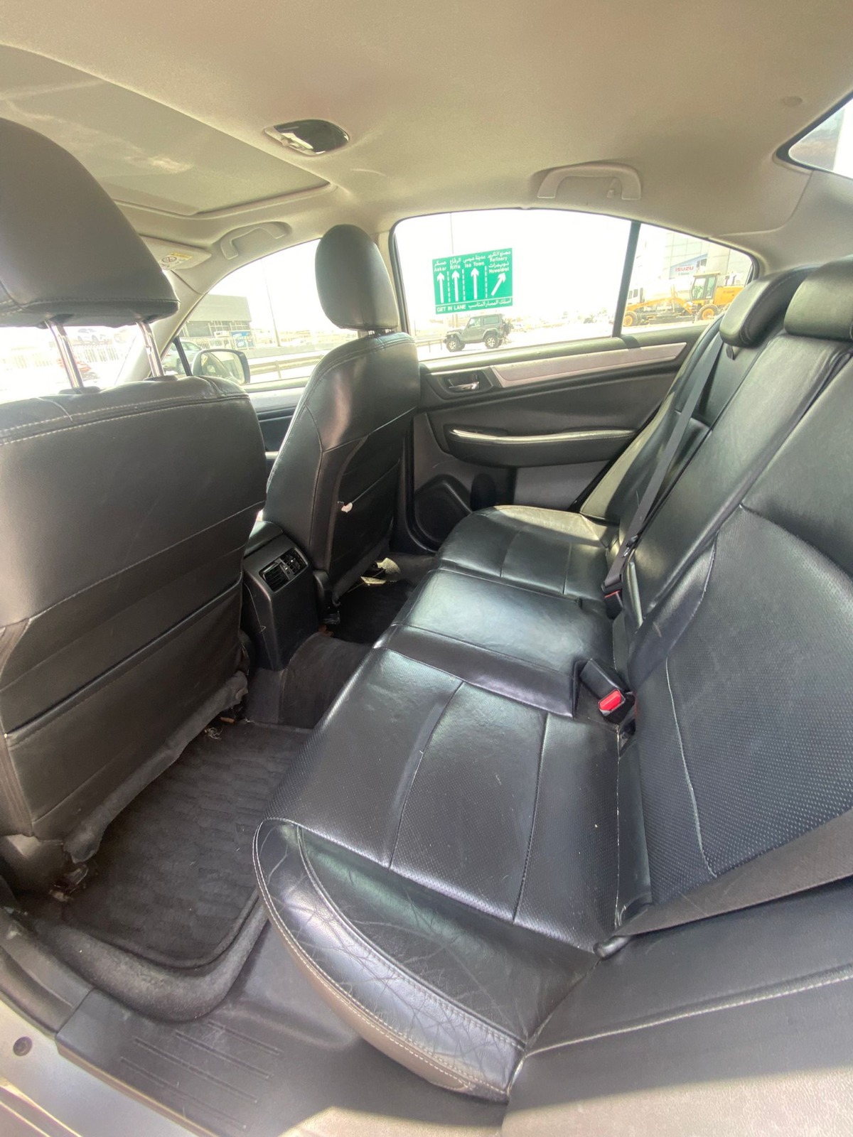 Subaru Legacy 2015 (Silver)