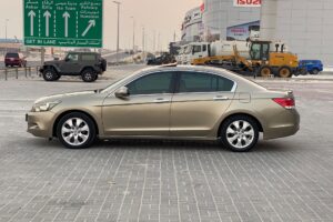 Honda Accord 2009 (Gold)