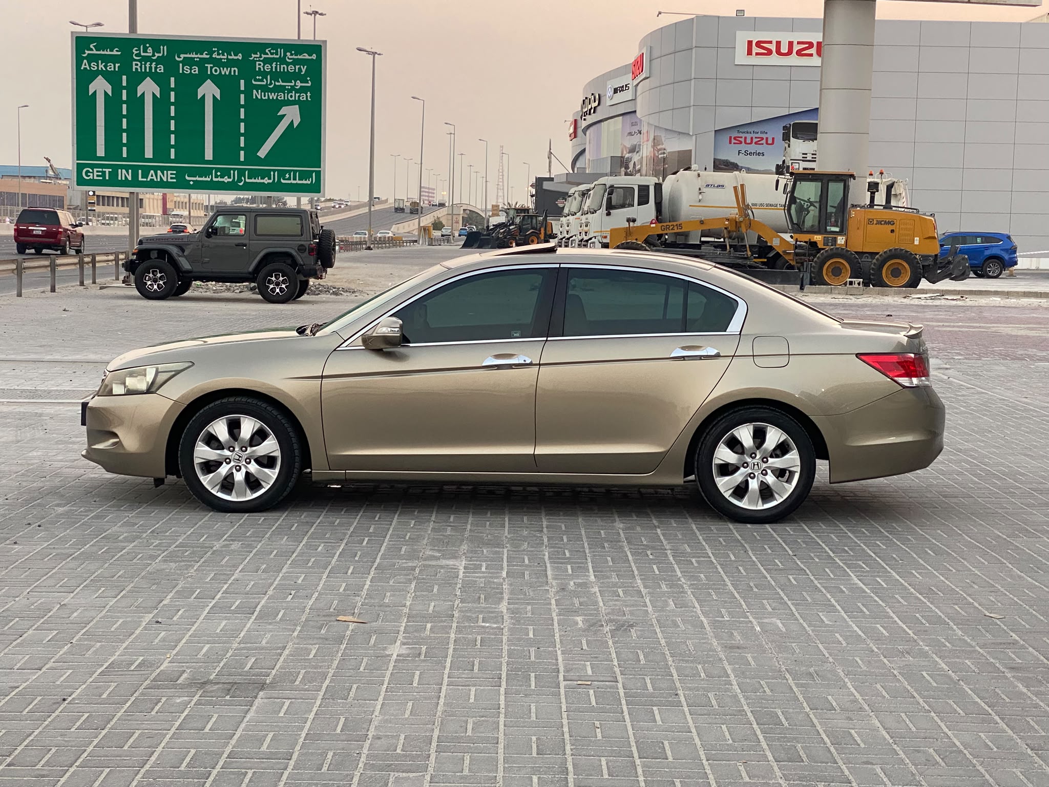 Honda Accord 2009 (Gold)