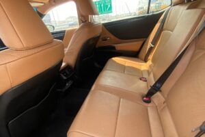 Lexus ES-300h 2023 (White)