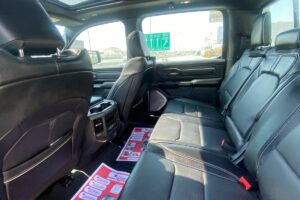 Chevrolet Silverado LT 2020 (Black)
