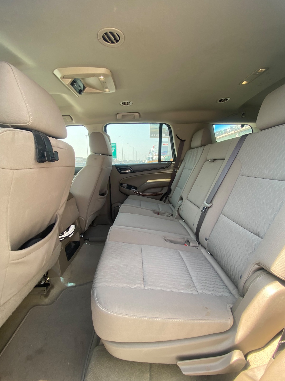 GMC Yukon 2018 (Silver)