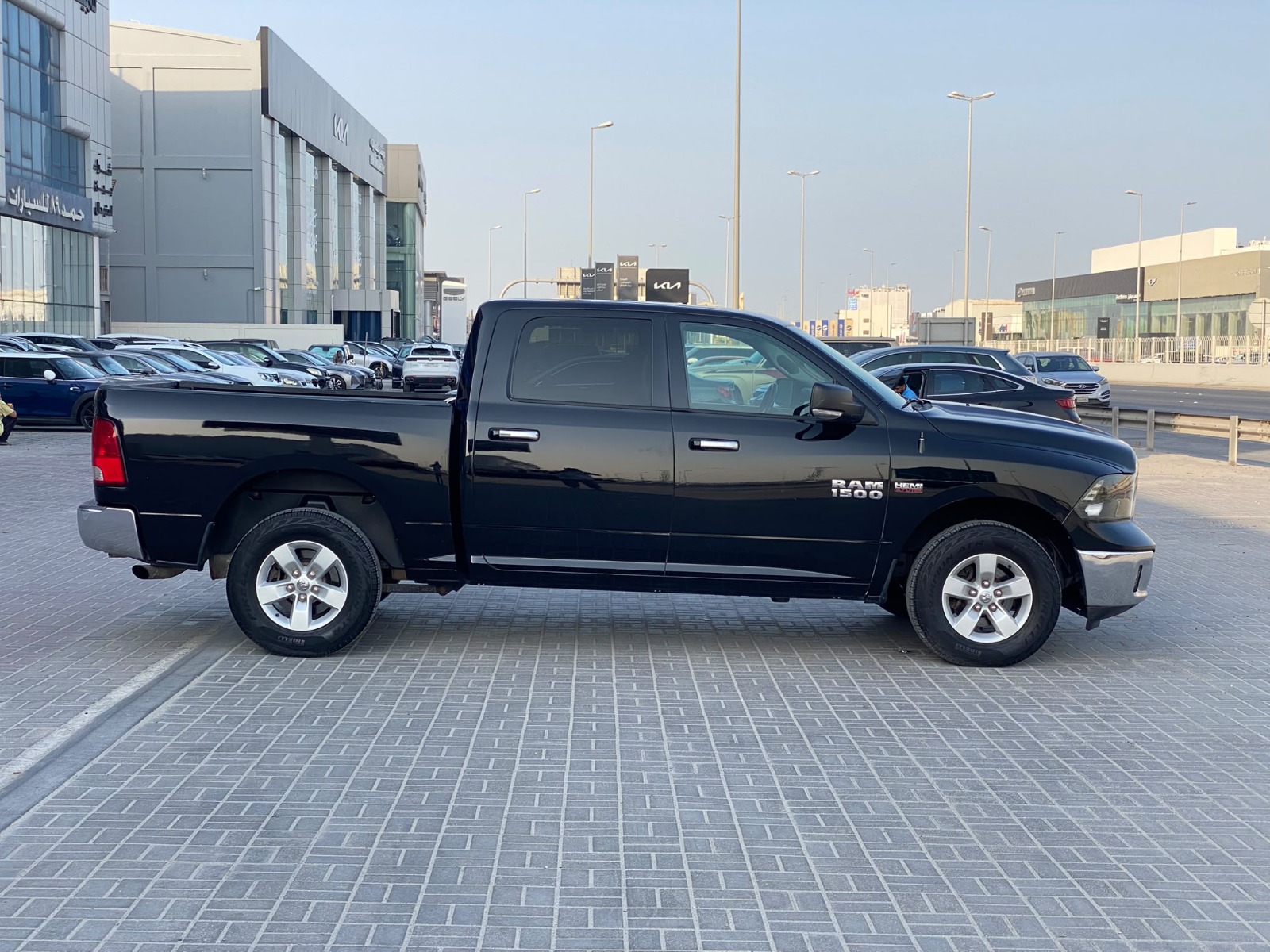 Dodge Ram 2014 (Black)