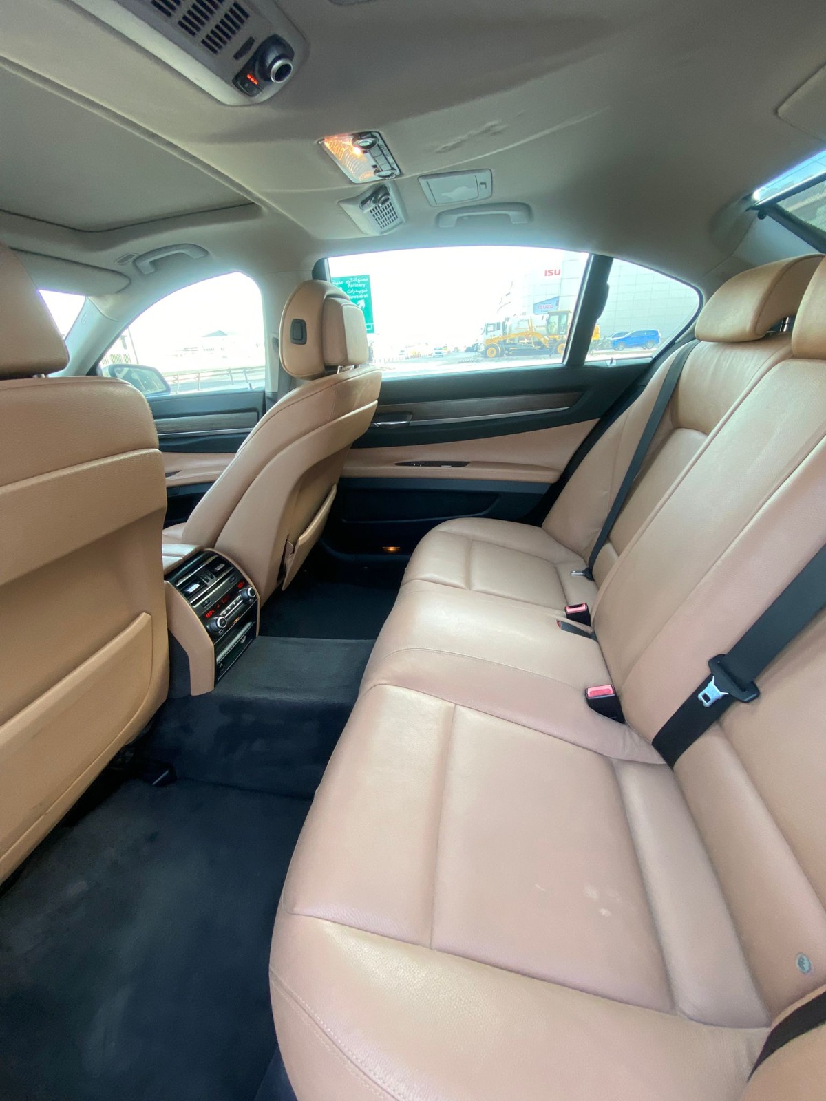 BMW 740Li 2010 (Silver)