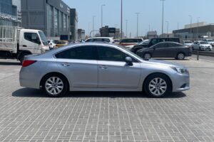Subaru Legacy 2015 (Silver)