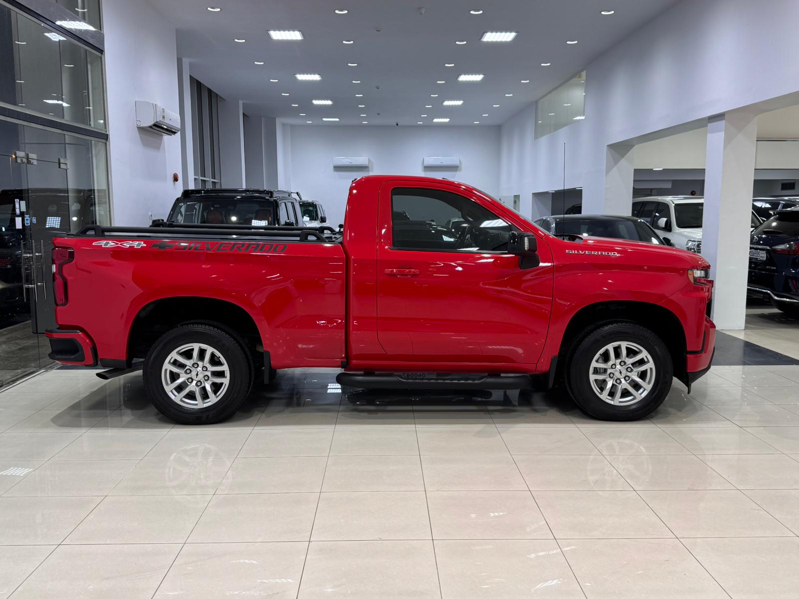 Chevrolet Silverado 2020 (أحمر)