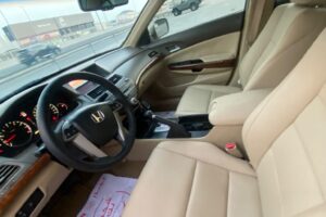 Honda Accord 2009 (Gold)