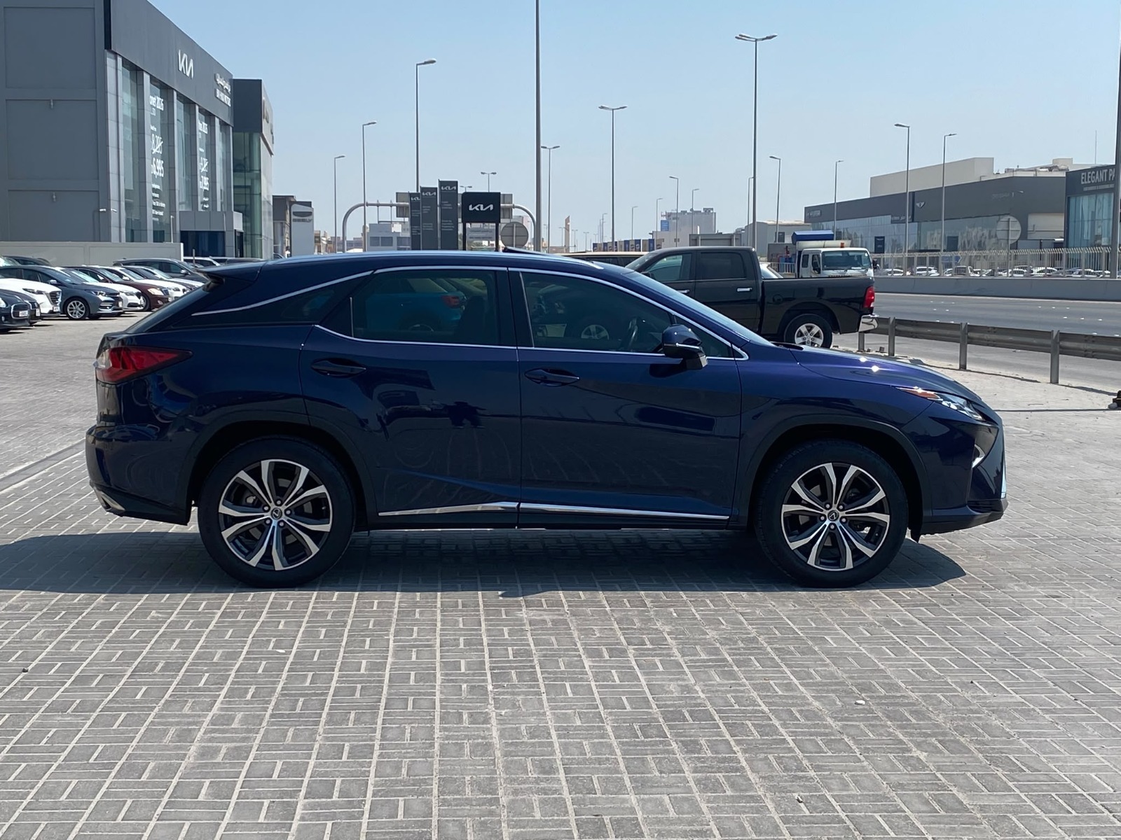 لكزس RX-350 / 2019 (أزرق)