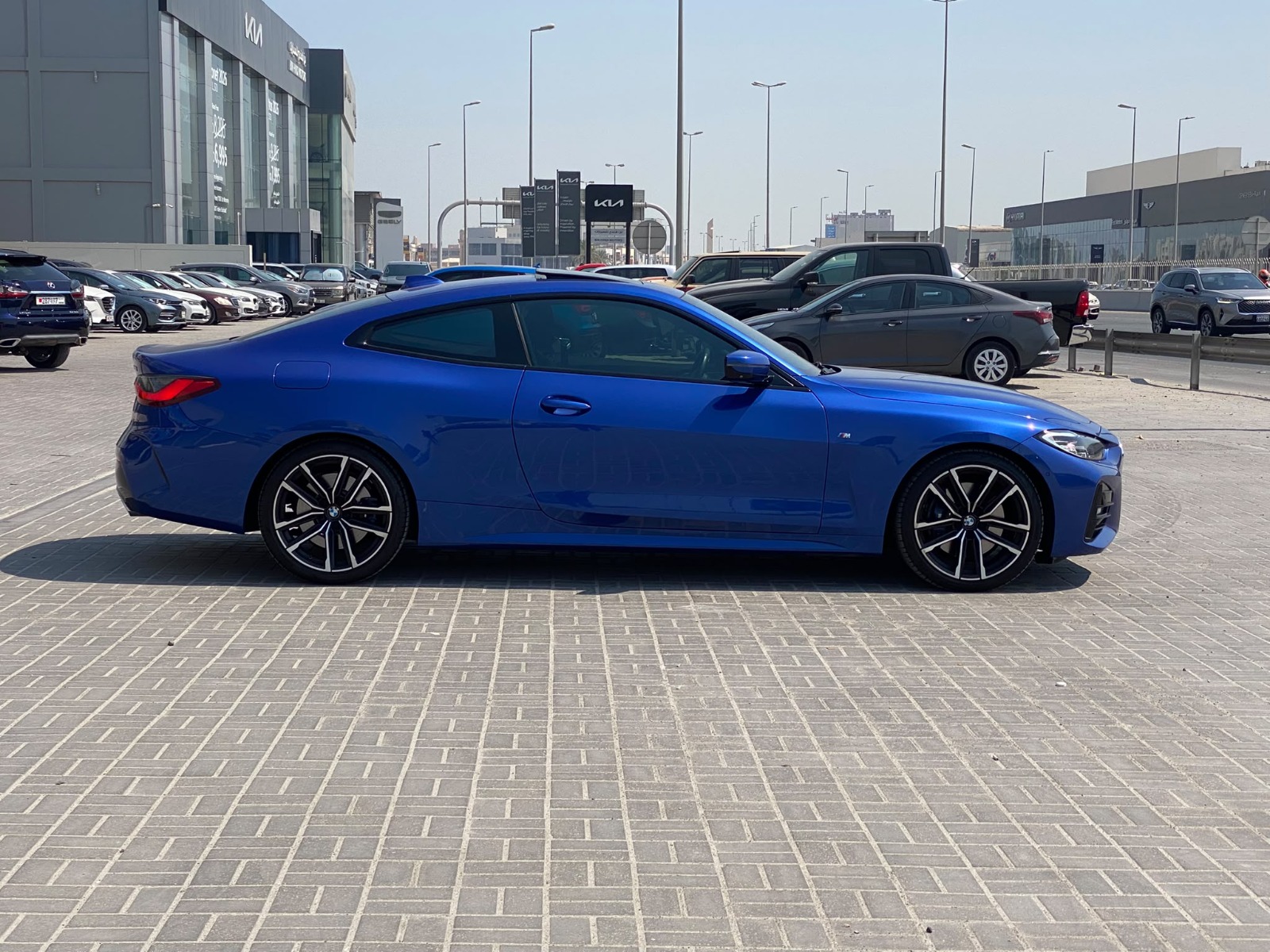 BMW 430i كوبيه 2021 (أزرق)