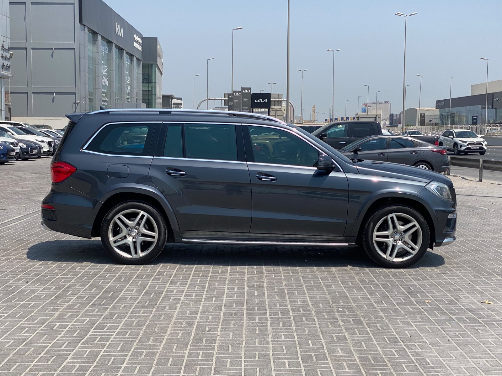 Mercedes Benz GL-500 / 2013 (Grey)