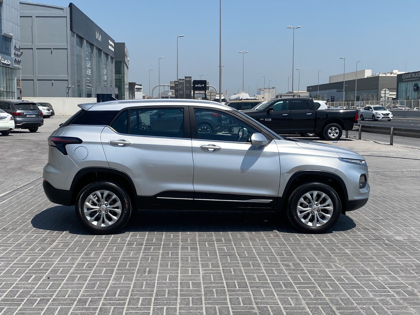 Chevrolet Groove LT 2023 (فضي)