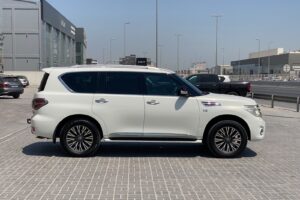 Nissan Patrol Platinum 2013 (أبيض)