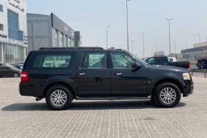 Ford Expedition 2012 (Black)