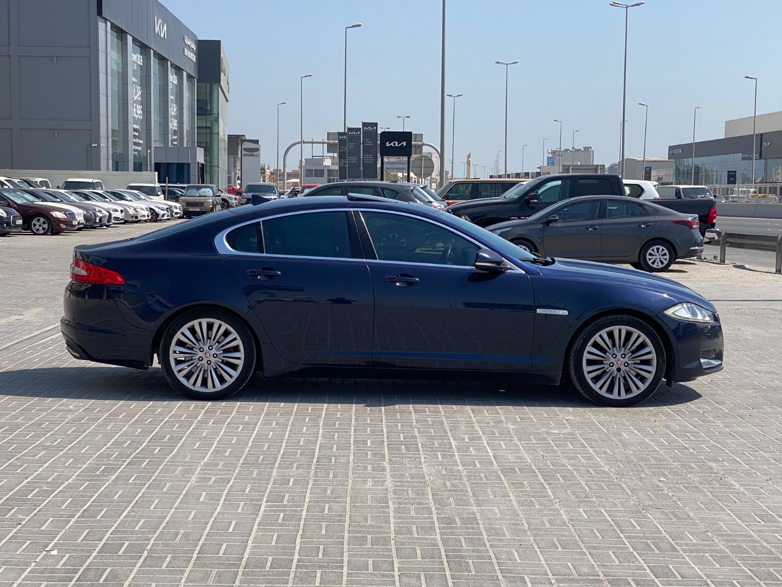 Jaguar XF 2015 (Blue)