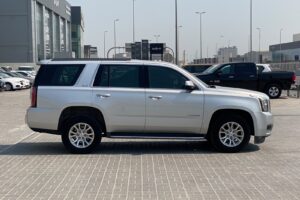GMC Yukon 2018 (Silver)